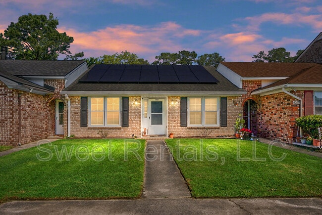 property at 4322 Briarstone Ct