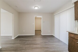 5917 April St E in Lakeland, FL - Building Photo - Building Photo