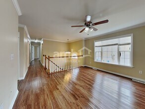 3902 Hunt Chase Ct in Greensboro, NC - Foto de edificio - Building Photo