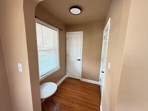 3313 Jackson St, Unit #2 in Bellwood, IL - Building Photo - Building Photo