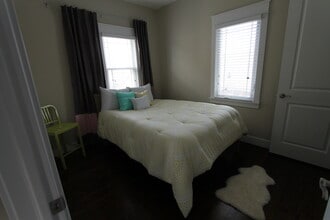 2102 Vinton St in Omaha, NE - Building Photo - Building Photo