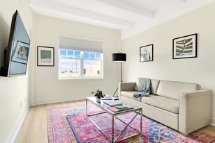 1300 Collins Ave in Miami Beach, FL - Building Photo