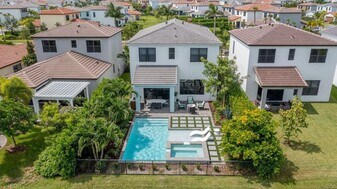 4985 Coquina Pl in Westlake, FL - Building Photo