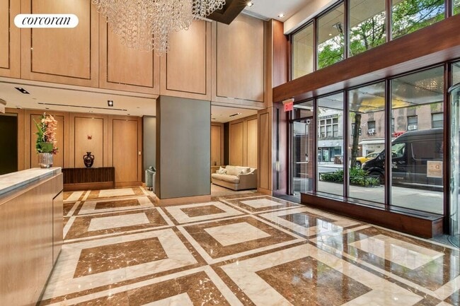 property at 250 E 53rd St