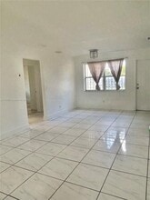 2846 Fletcher St in Hollywood, FL - Building Photo - Building Photo