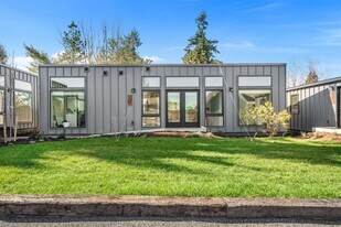 11450 NE Morris St in Portland, OR - Building Photo