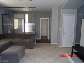 10704 Moon Flower Arbor Pl in Las Vegas, NV - Building Photo - Building Photo