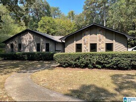 2001 Shadowood Ct in Birmingham, AL - Building Photo