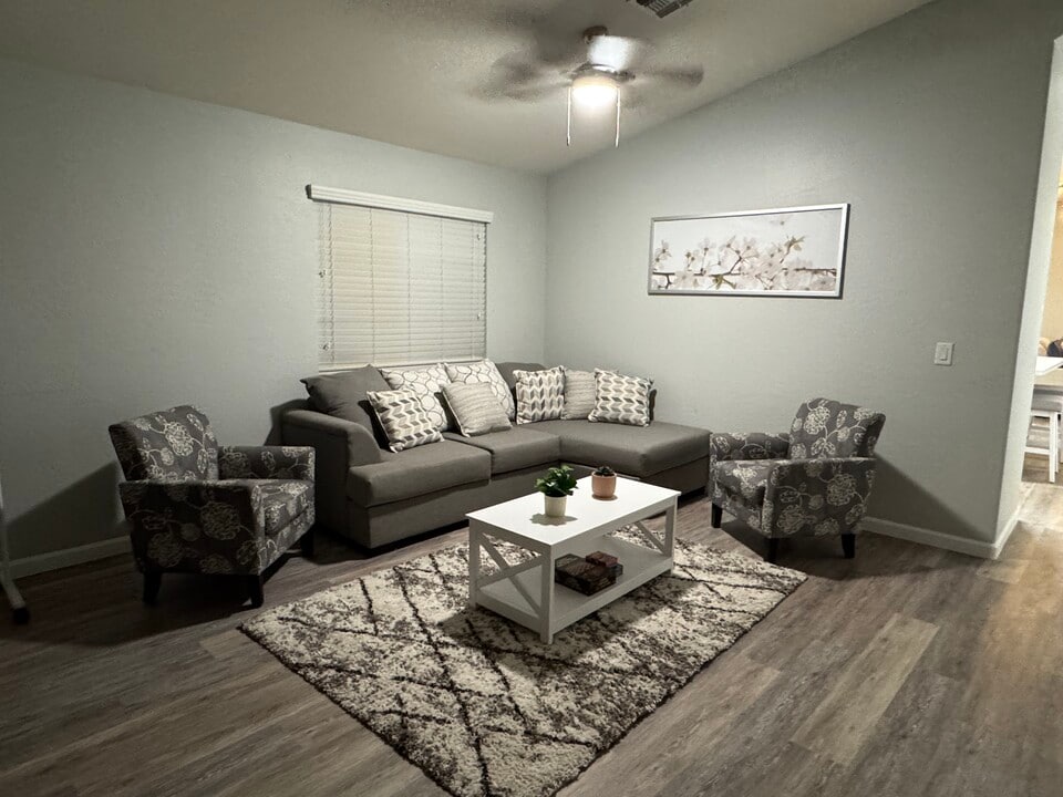 23237 W Yavapai St in Buckeye, AZ - Building Photo