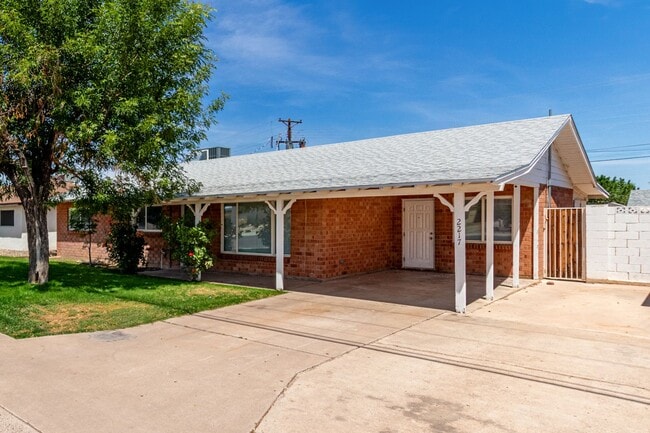 2217 N 74th St in Scottsdale, AZ - Building Photo - Building Photo