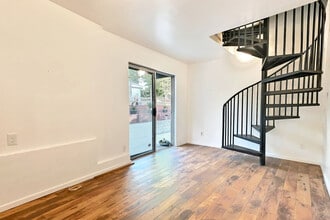 944 N Avenue 50 in Los Angeles, CA - Building Photo - Building Photo