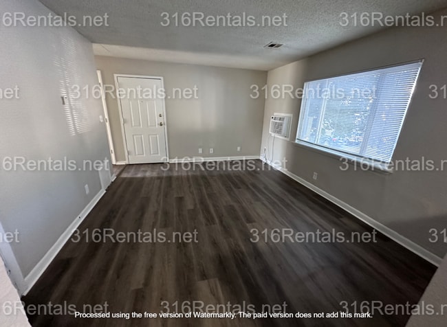 1524 E 17th St N in Wichita, KS - Building Photo - Building Photo