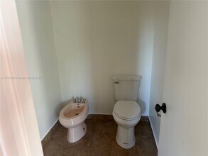 10937 SW 138th Pl in Miami, FL - Building Photo - Building Photo