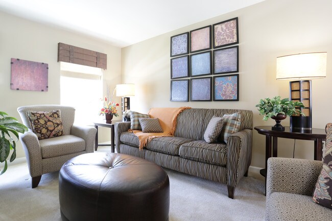 Courts at Wetherburn in Lancaster, PA - Building Photo - Interior Photo