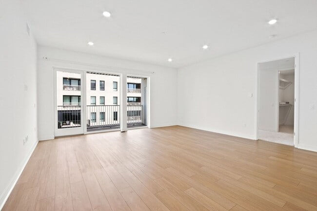 2510 Rivington in Irvine, CA - Foto de edificio - Building Photo