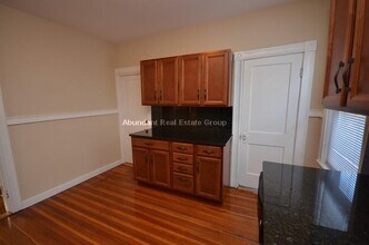 11 Fairfield St, Unit #1 in Watertown, MA - Building Photo - Building Photo