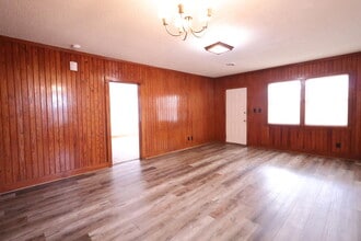 321 Michael Cir in Mary Esther, FL - Building Photo - Building Photo