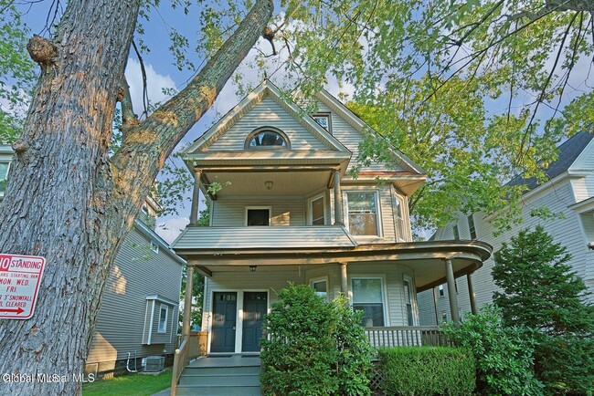 1146 Glenwood Blvd in Schenectady, NY - Building Photo - Building Photo