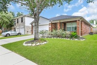 6807 Manor Hollow Ln in Katy, TX - Building Photo - Building Photo