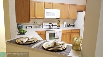 4388 SW 132nd Wy in Miramar, FL - Building Photo - Building Photo