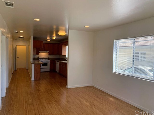 1555 W 204th St in Torrance, CA - Building Photo - Building Photo