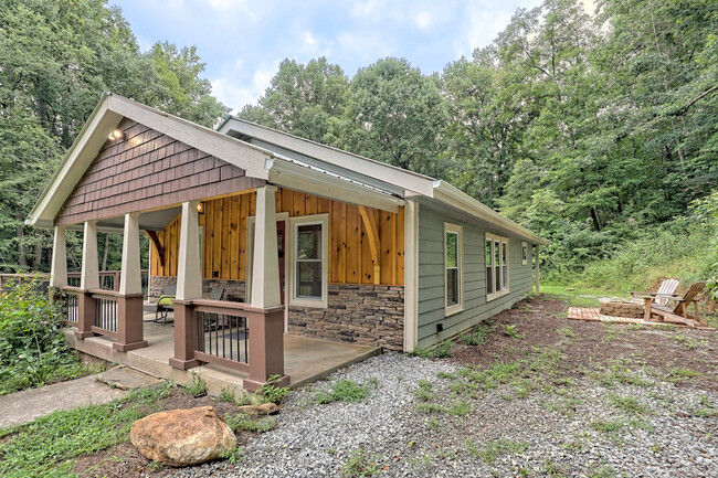 243 Ov Justus Rd in Rabun Gap, GA - Building Photo - Building Photo