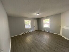 86 N Holmes Ave in Indianapolis, IN - Building Photo - Building Photo