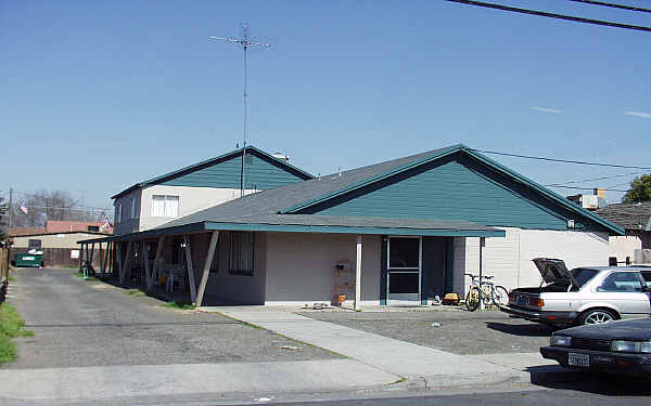 20090 1st St in Hilmar, CA - Building Photo - Building Photo