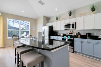 8156 Sun Palm Dr-Unit -ID1042216P in Kissimmee, FL - Foto de edificio - Building Photo
