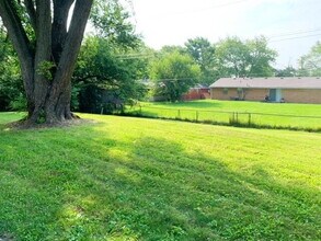10307 Chris Dr in Indianapolis, IN - Building Photo - Building Photo