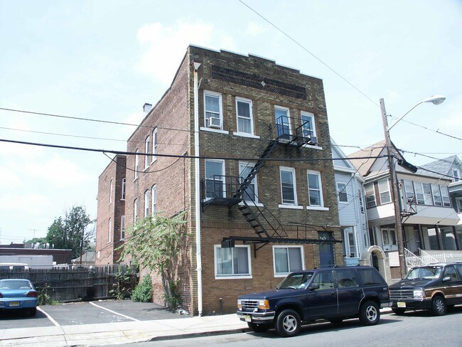 149 Columbia Ave in Passaic, NJ - Building Photo - Building Photo