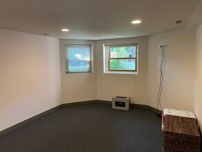 2208 W Iowa St in Chicago, IL - Building Photo - Building Photo