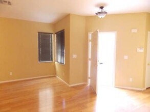 6331 N Whitner St in North Las Vegas, NV - Building Photo - Building Photo