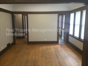 2562 N 37th St in Milwaukee, WI - Building Photo - Building Photo