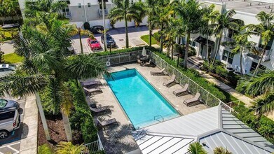 3455 NE 5th Ave, Unit 1 in Oakland Park, FL - Building Photo - Building Photo