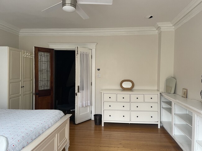 4646 Hazel Ave in Philadelphia, PA - Building Photo - Building Photo