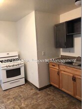 830 Caledonia St in Butte, MT - Foto de edificio - Building Photo
