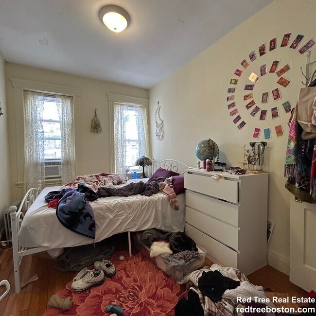 104 Peterborough St