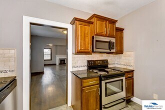 401 N Oliver St in Wichita, KS - Building Photo - Building Photo