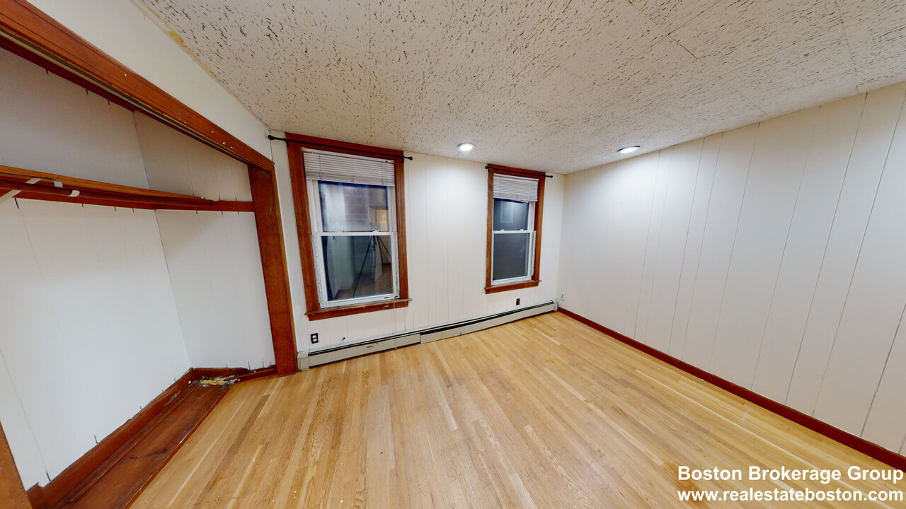 66 Calumet St, Unit 2 in Boston, MA - Building Photo