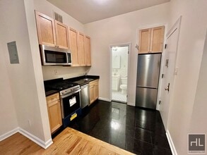 WEST 55 STREET, Unit 4A in New York, NY - Building Photo - Building Photo