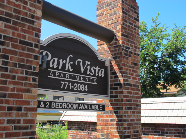 Park Vista in St. Paul, MN - Building Photo