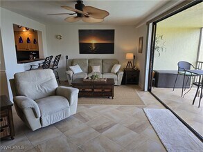7119 Lakeridge View Court in Ft. Myers, FL - Building Photo - Building Photo