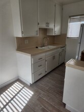 30 Rose Ave, Unit 2 in Los Angeles, CA - Foto de edificio - Building Photo