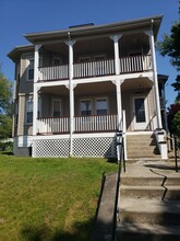11 Trenton St, Unit Bellingham, Mass in Bellingham, MA - Foto de edificio - Building Photo