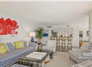 2525 Gulf of Mexico Dr in Longboat Key, FL - Building Photo - Building Photo