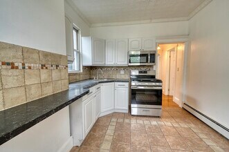 46-48 Wegman Pkwy in Jersey City, NJ - Building Photo - Building Photo