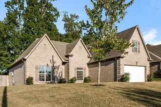 6156 Trail Creek Ln in Memphis, TN - Building Photo - Building Photo