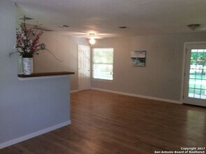 5810 Timberrock Dr in San Antonio, TX - Building Photo - Building Photo