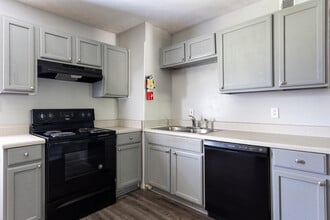 Maple Ridge Apartments in Carrollton, GA - Foto de edificio - Interior Photo